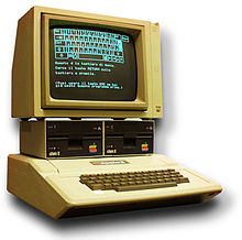 L`Apple II d`Apple lancé en 1977 