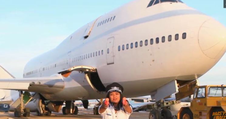 Boeing- 747 Jumbo- en -boite -de -nuit pour- le -Festival Burning Man -2016