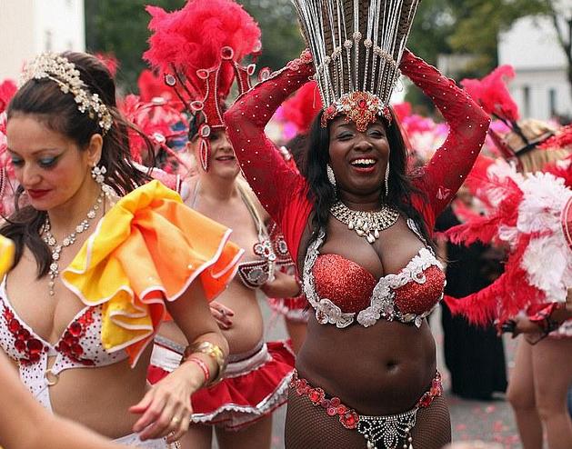 carnaval- de- Londres- Nottil - hill