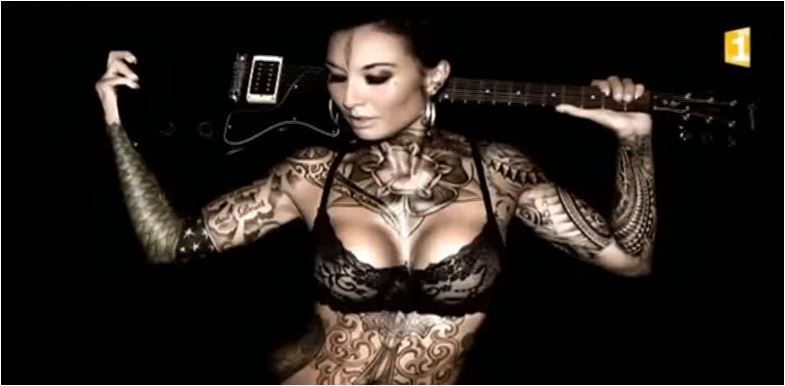 Estelle- Anania- la- plus- belle -femme -tatouée- de -France-2017