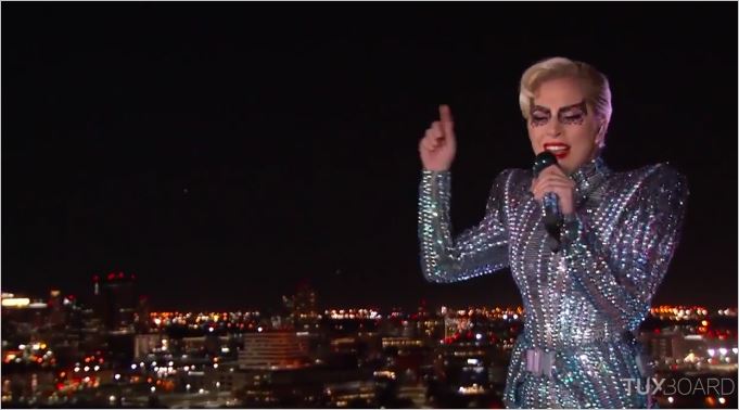 Lady-Gaga -Super Bowl LI_ Halftime- Show -2017
