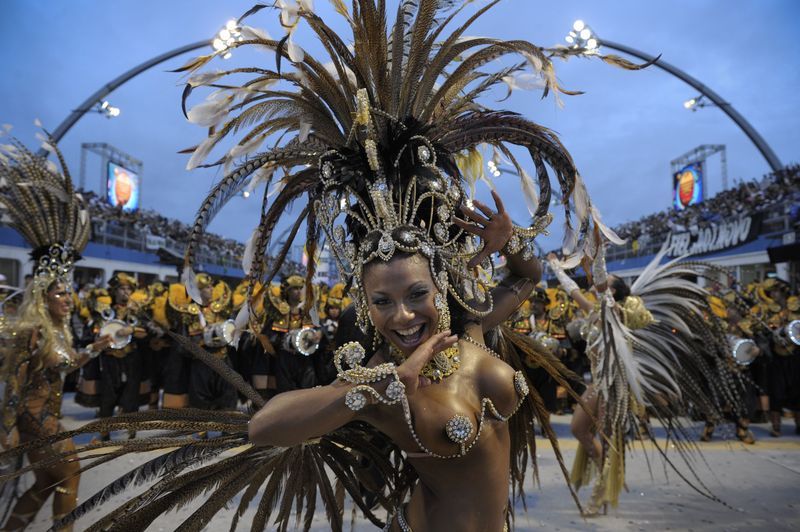 carnaval- de- Sao- Paulo_ Bresil_mesfavorisites.com