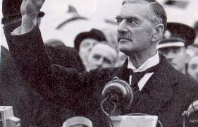 Le Premier ministre britannique Neville Chamberlain