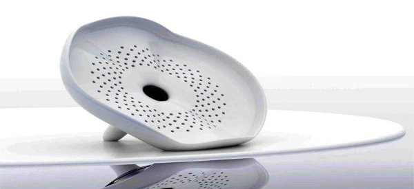 lotus-un-concept-dhaut-parleur-flottant+mesfavorisites.com