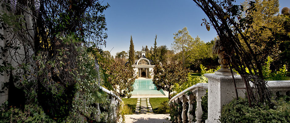 MANOIR-ICHAEL JACKSON (2)