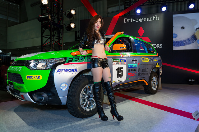 Mitsubishi -Tokyo_ Auto _Salonç 2015à Show Girl (Makuhari, Chiba, Japan)