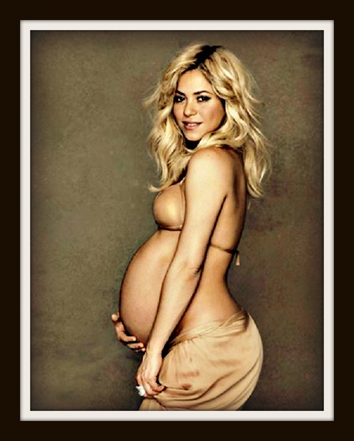 Shakira - le -ventre -bien -rond- enceinte