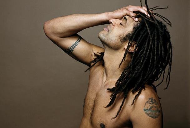Tatouages_ de _yannick_ noah_mesfavorisites.com