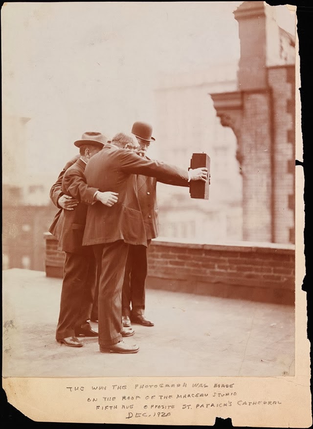 Un magnifique Selfie pris à New York en 1920